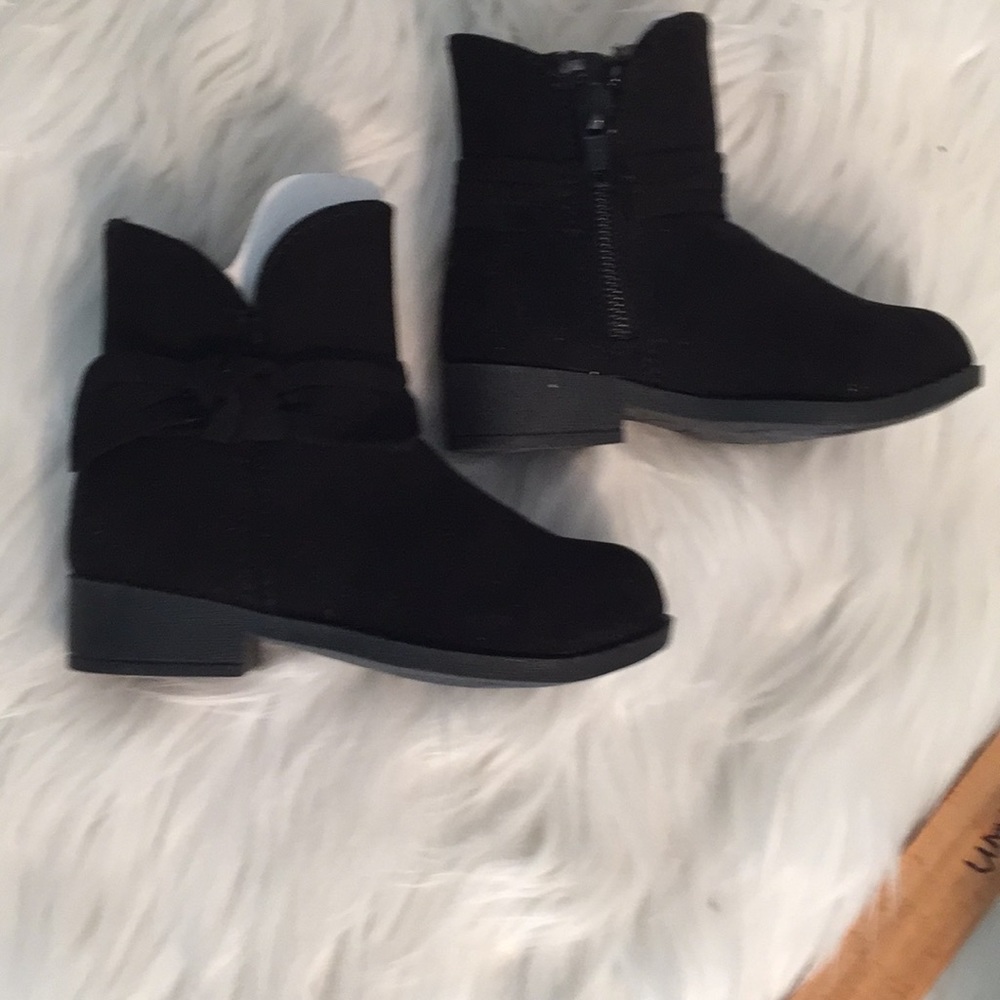 New Toddler Booties 6T